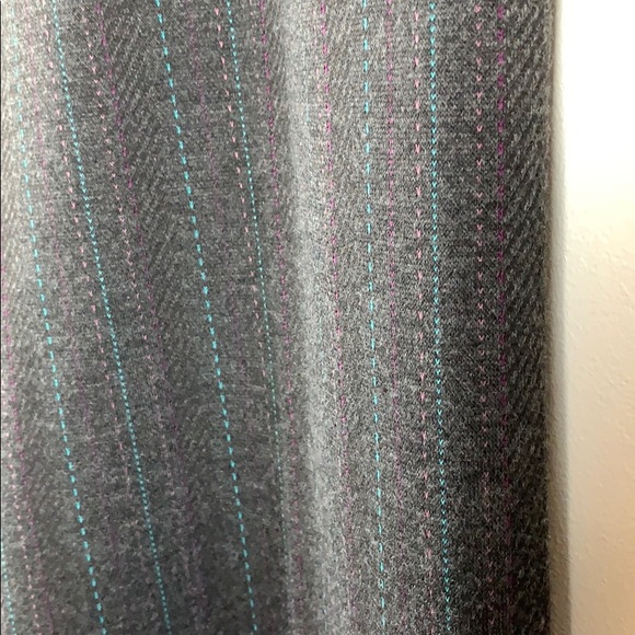 New York & Company Gray Pants - Picture 3 of 5